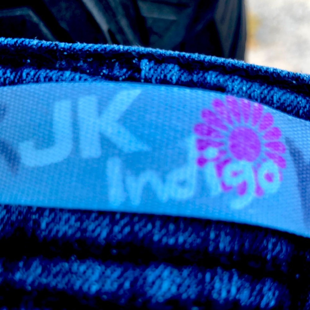 Vintage Jk indigo jeans size 14  in girls.  Color:navy blue